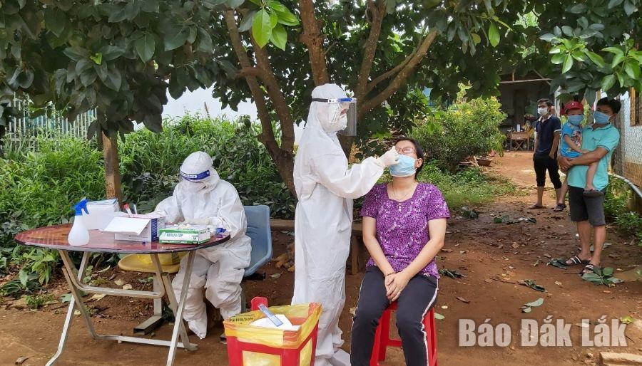 Ngày 19-9, Đắk Lắk ghi nhận 77 trường hợp dương tính với SARS-CoV-2, trong đó 67 ca bệnh trong cộng đồng