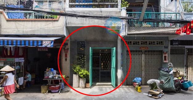 Ngôi nhà rộng 3m ở Sài Gòn, bên ngoài lụp xụp, bên trong là cả một kiệt tác