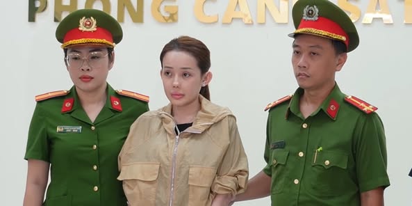DJ Ngân 98 có thể đối diện mức á.n nào?