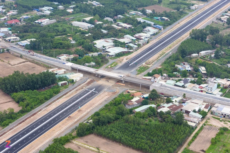 Cảnh trái ngược ở cao tốc Biên Hòa – Vũng Tàu