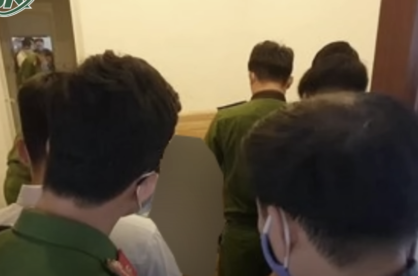 Đưa bạn gái vào nhà nghỉ ‘tâm sự’, cụ ông U80 tuvong bất thường nghi uống thuốc kích dục