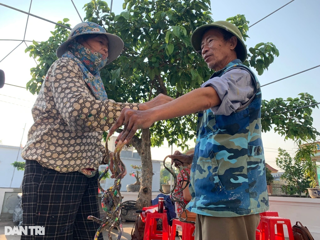 Thực hư chuyện dị nhân Nam Định muốn bán móng tay dài hơn 1m giá 7 tỷ đồng