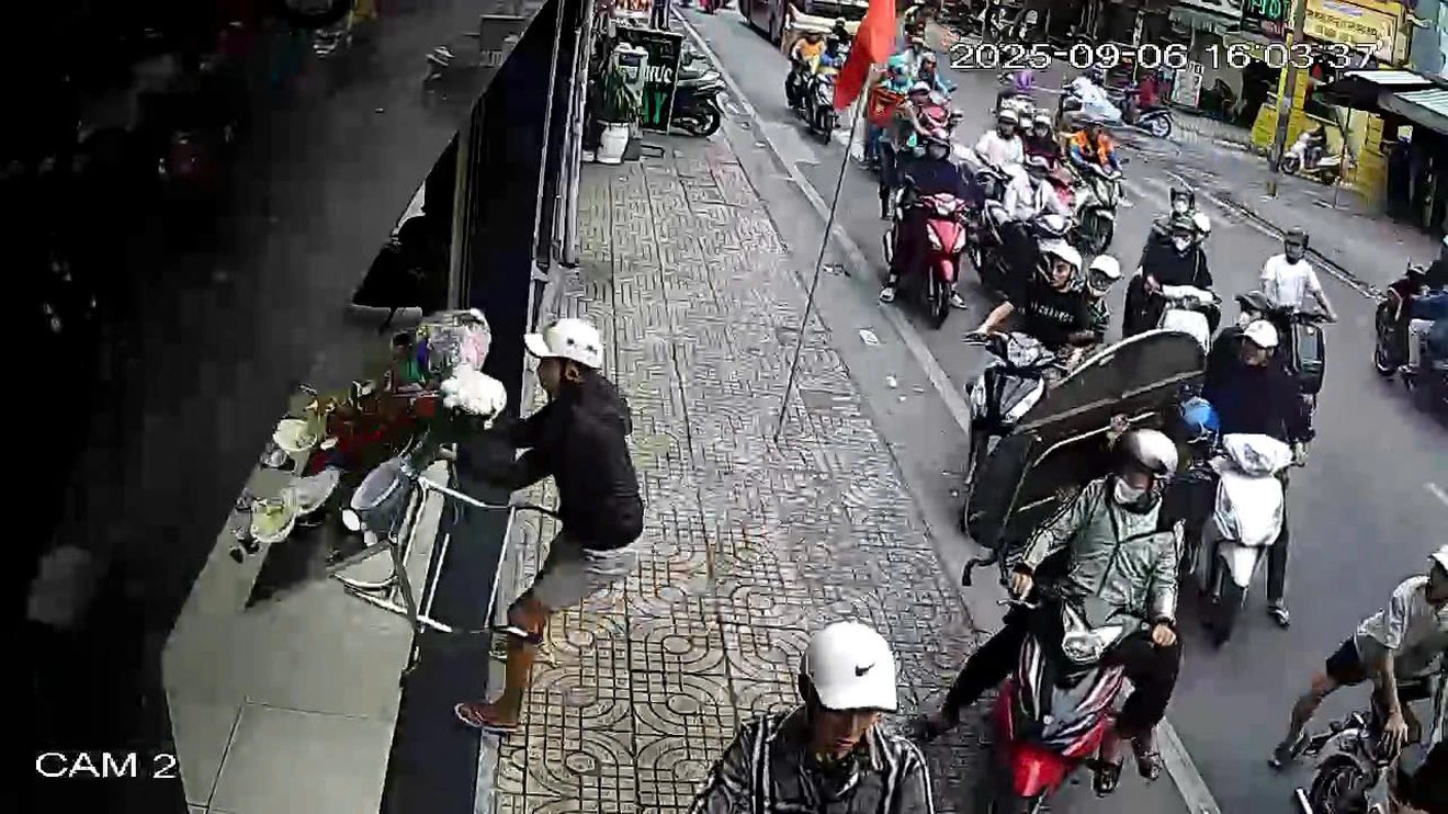 3 thanh niên gi.ật bàn cúng cô h.ồn b! CA b.ắt kh.ẩn c.ấp