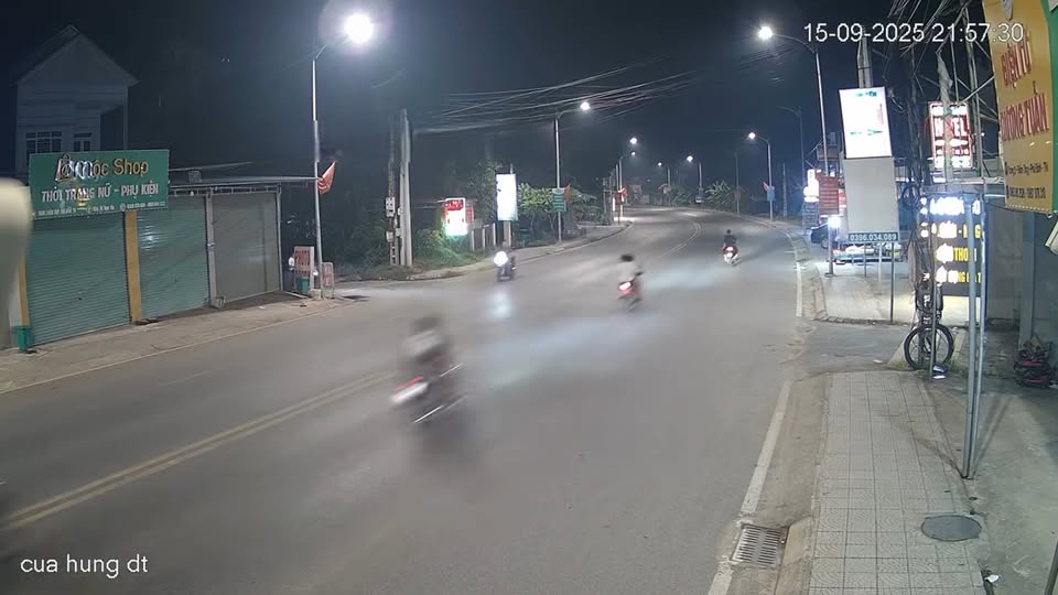 Vid: Ph.óng xe χ;é gjó, 3  thủ tô.ng cột điện, 1 t.v tại chỗ
