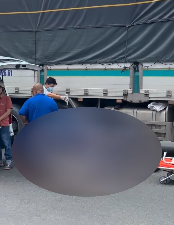 Video tạt đầu xe tải, nữ sinh 2k5 tuvong tại chỗ, bạn trai cầm lái gục khóc tại hiện trường