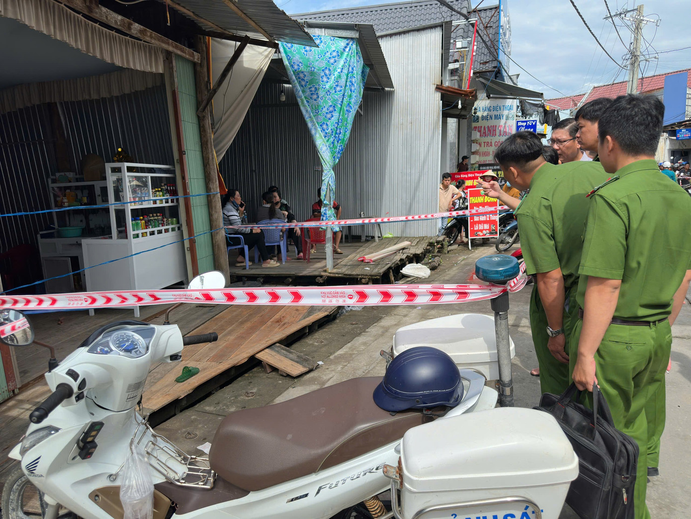 Nghi án mâu thuẫn tình cảm