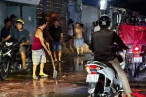 2 cậu cháu bị c;;h;ém thương v;on;g