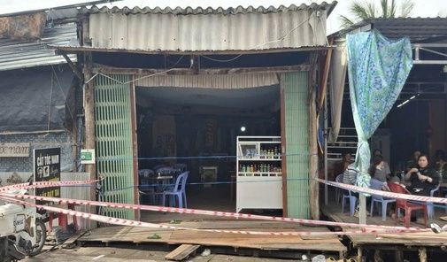 Thanh Tùng, Cà Mau: Phát hiện 2 mẹ con tuVong trong phòng ngủ.