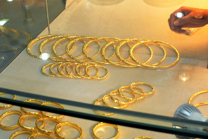 Giá vàng hôm nay 29-11: Tăng lên mức kỷ lục mới