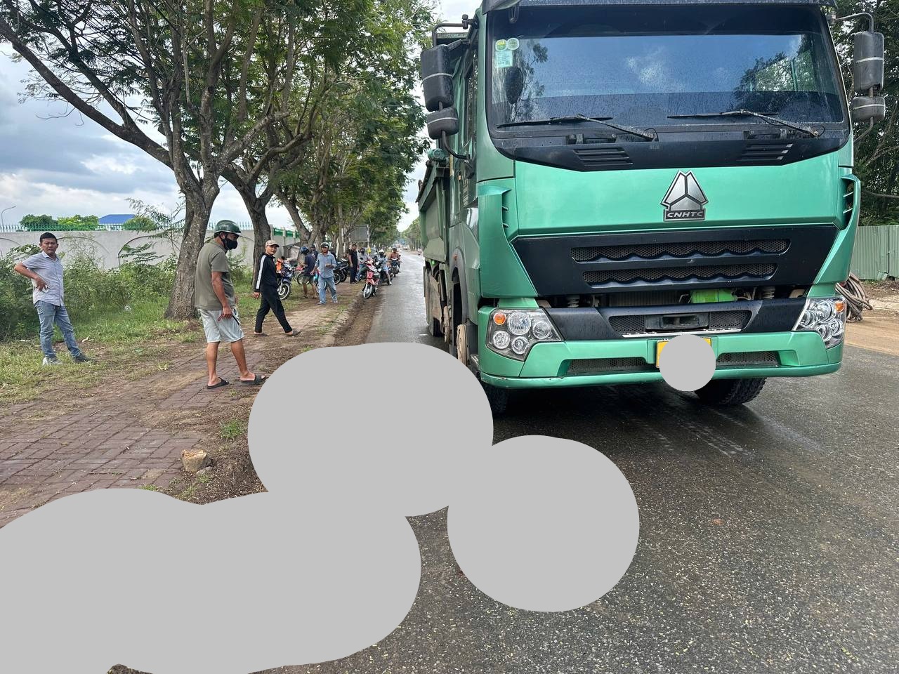 Ảnh ko ch3 vụ việc, cân nhắc khj xem