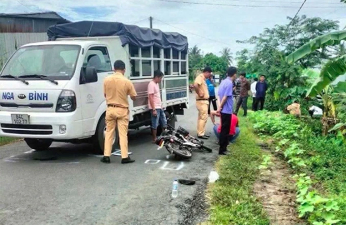 Tạm đình chỉ điều tra tài xế tông ch*t nữ sinh ở Vĩnh Long