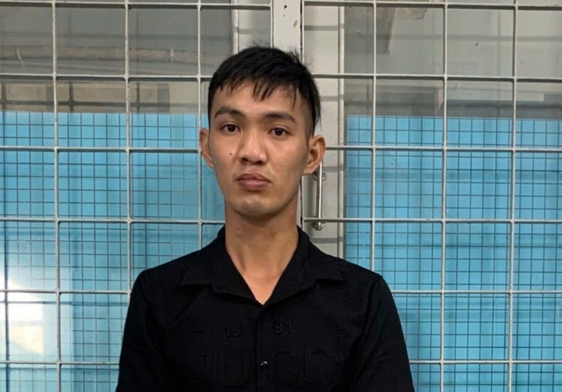 Hứa cho m;;ượn x;e m;áy rồi khống chế HD bé gái dưới 16 tuổi