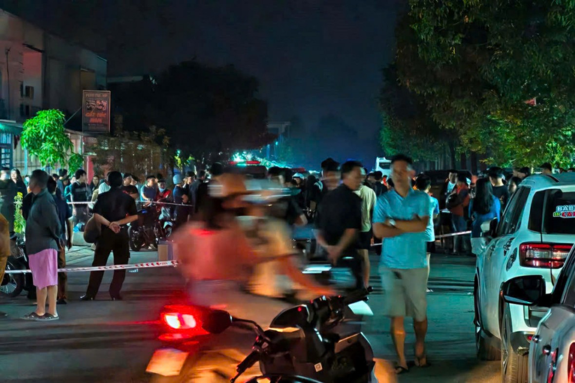 Nữ công nhân về đến cửa p;hòng t;;rọ thì bị b;ạn t;;;rai s;;át h;;;;ại