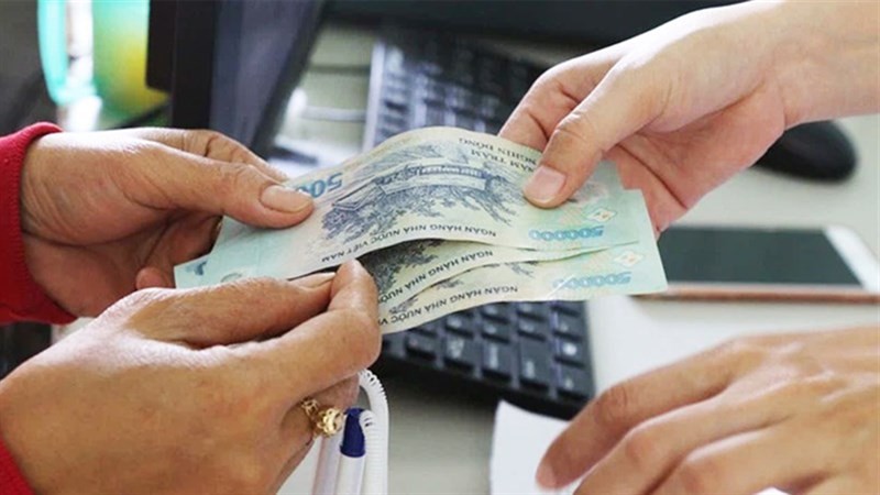 Chính thức từ năm 2026, người đủ 16 tuổi đến dưới 22 tuổi nhận 975.000 đồng/tháng tiền trợ cấp xã hội hằng tháng khi đang học tại đâu và thuộc những trường hợp nào theo Nghị quyết 63?