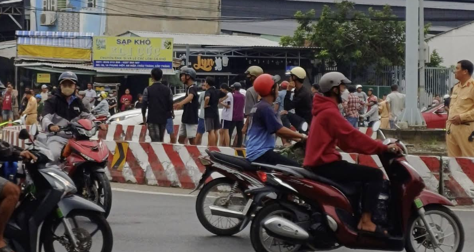 V-I-D-E-O Toàn cảnh hiện trường TNGT Cân nhắc khj xe;m