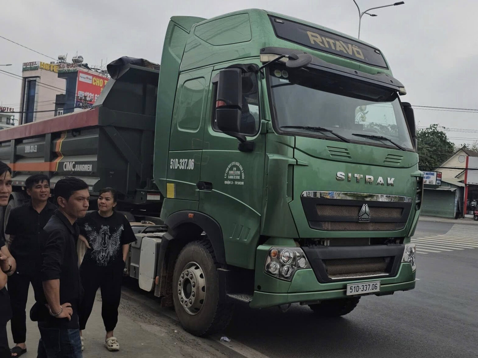 Cam vụ vòng xoay Tân Hiệp